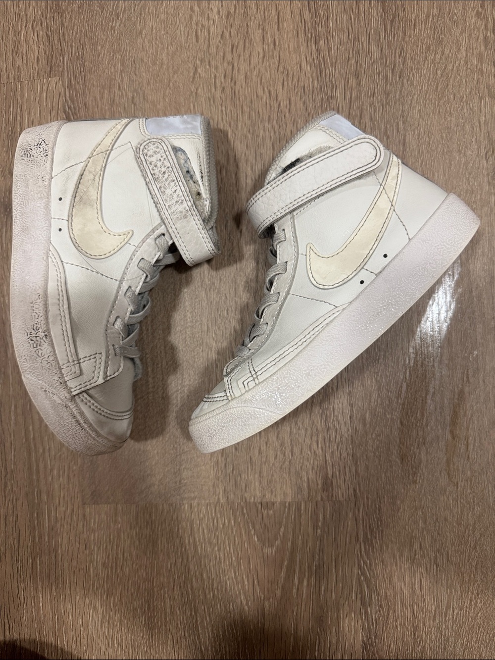 Nike High-Top Sneakers in Off-White/Cream